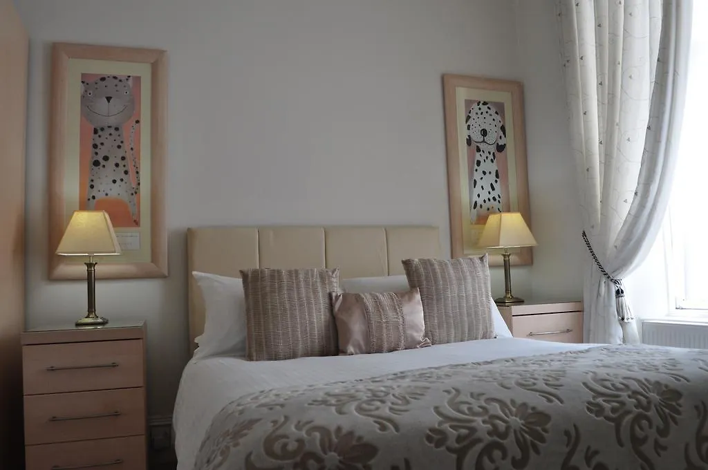 فندق أبردينفي  3Rd House 3*, أبردين